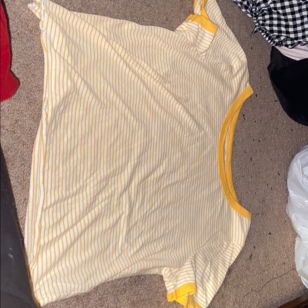 Hollister t-shirt